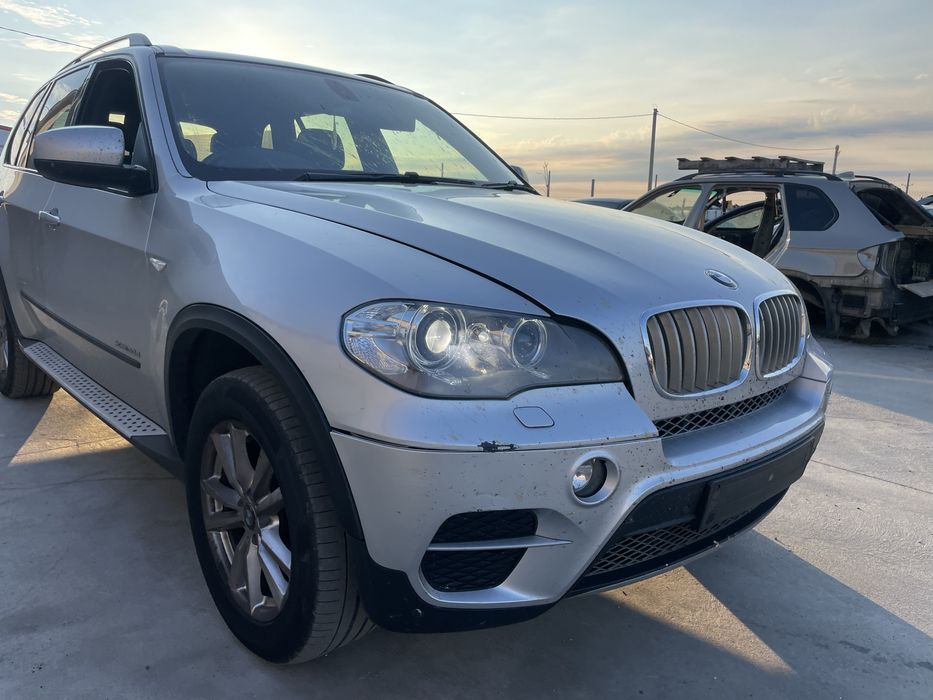 Bara fata capota bmw e70 lci x5 facelift