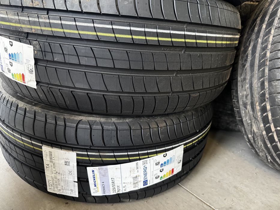 Anvelope noi mai multe dimensiuni 215/65/16C, 205/50/17, 225,55,17