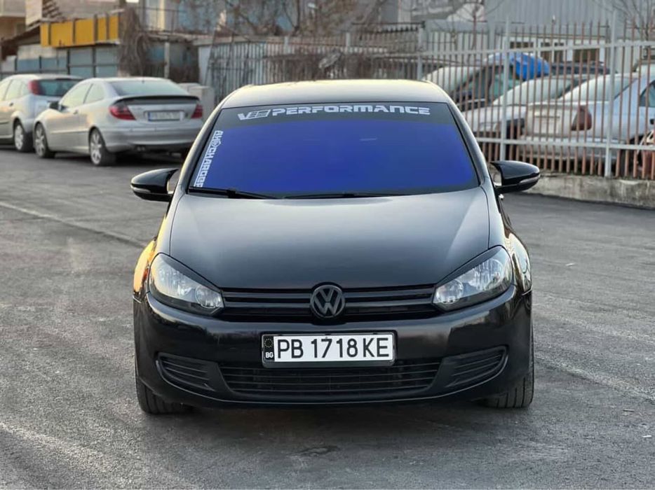 Продавам личния си автомобил
