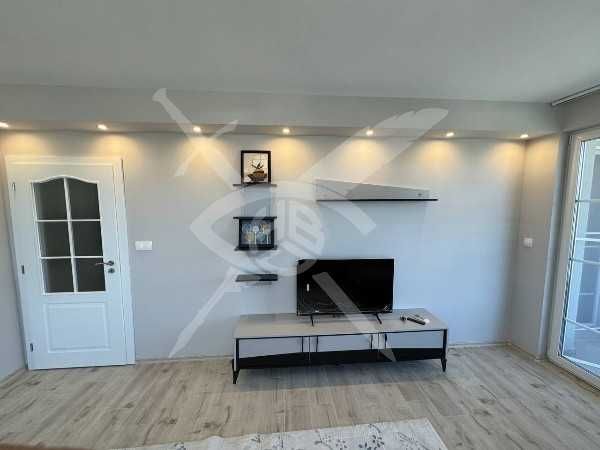 Дава се под наем Двустаен апартамент в Пловдив, Гагарин - 62 кв.м за 498.27 € - Снимка #1