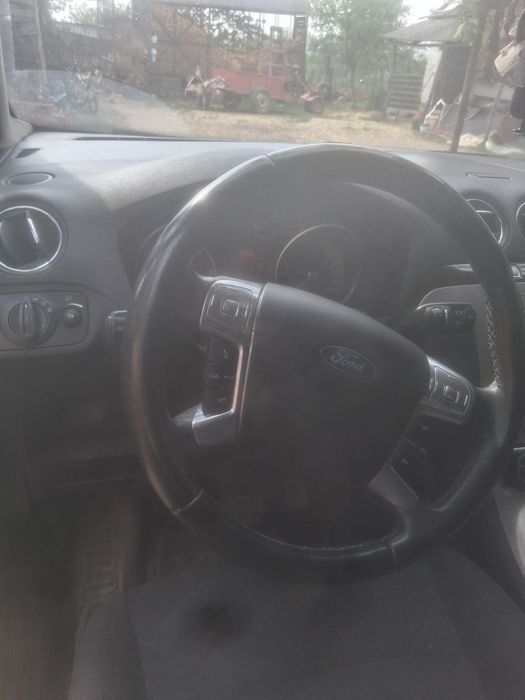 Vand ford galaxy din 2009 automata