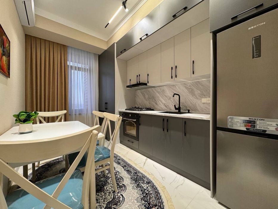 3х комнатная квартира в самом центре города! На Госпитальном! Ойбек!