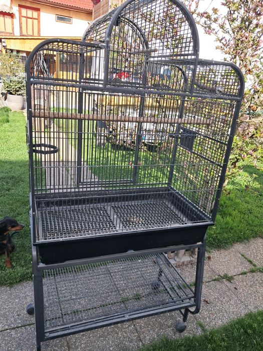 Vând Colivii pentru Păsări exotice