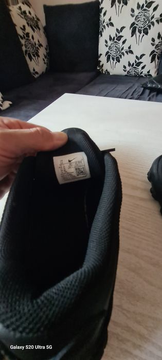 Маратонки Nike 46 номер