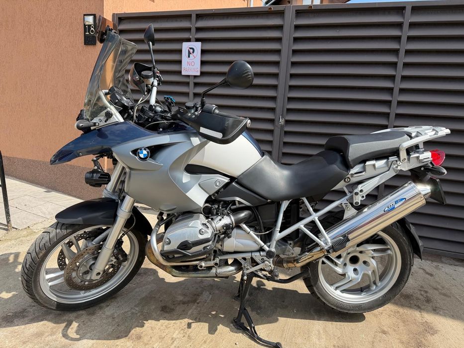 Vând BMW R 1200 GS Full Option + Set complet accesorii premium (far LED, tobe, cutii sidecases)