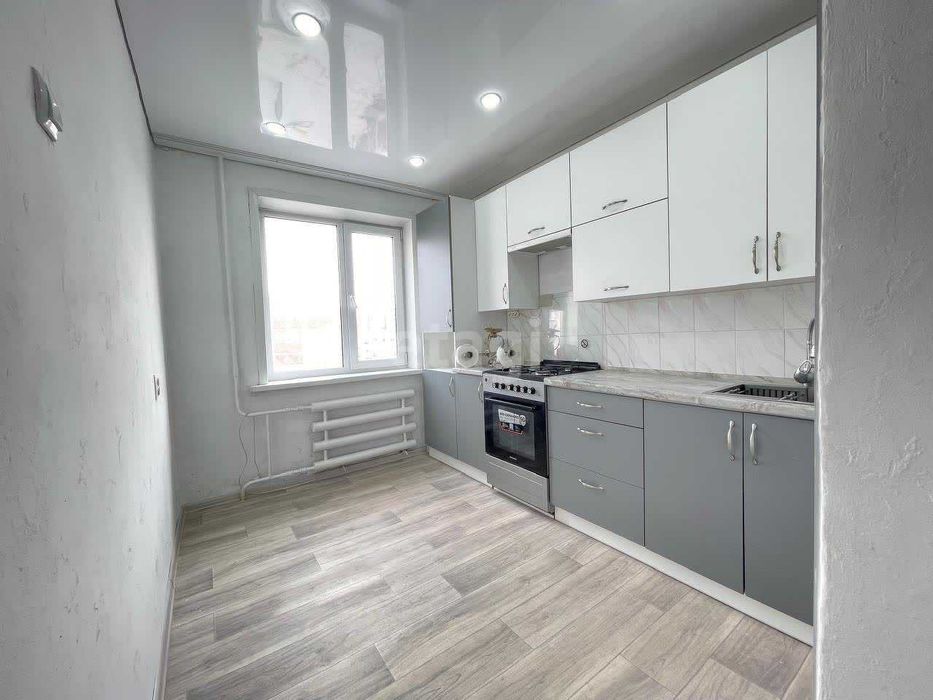Срочно продам 3ком.кв. за Вектором