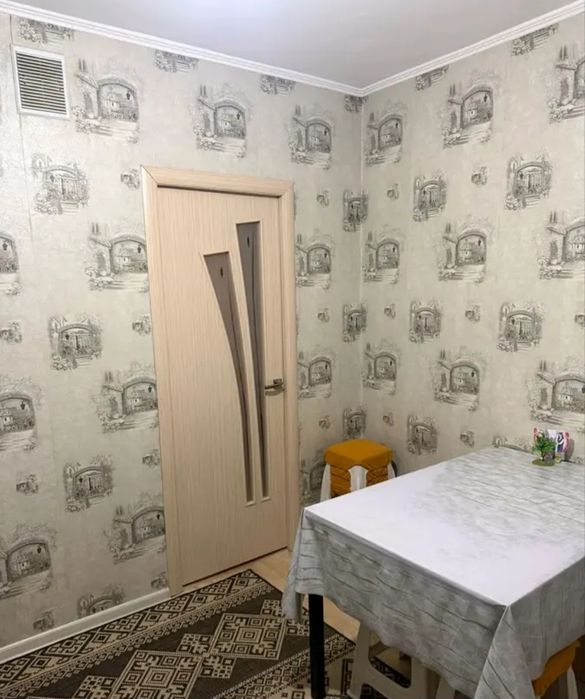 продам 2-х ком. 54кв. 3мкр. 2-этаж