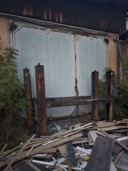 Продам стойки от авто подъемник