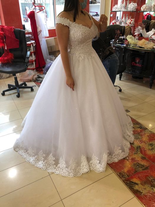 Дизайнерска булчинска рокля