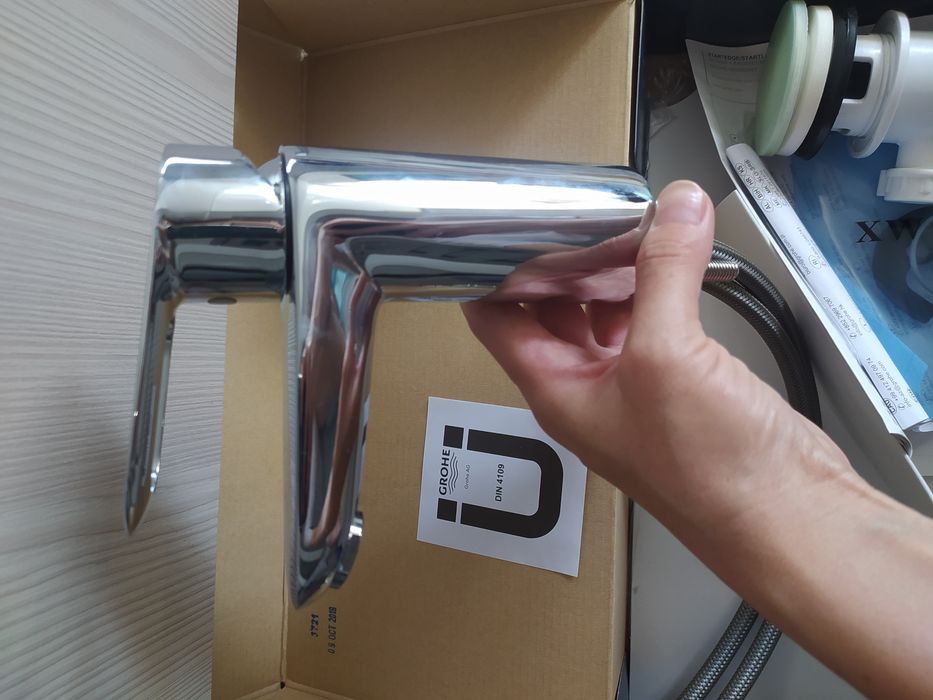 Смеситель GROHE для ванной комнаты