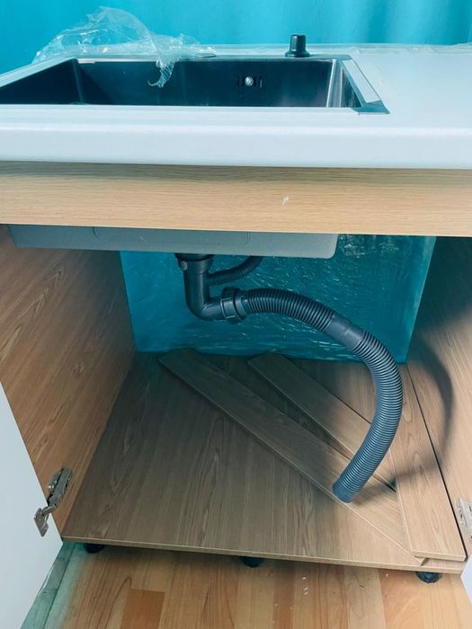 Раковина для кухни с сушилкой