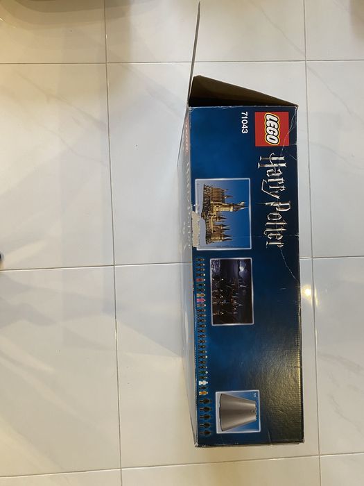 Lego Harry Poter Hogwarts Castle 71043 кутия