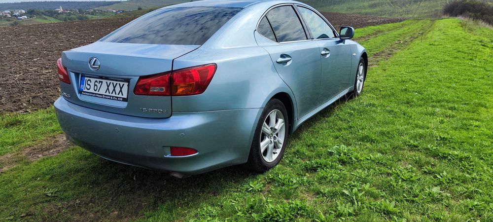 Lexus IS 220 diesel 2008.