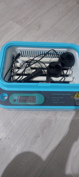 Инкубатор автоматический