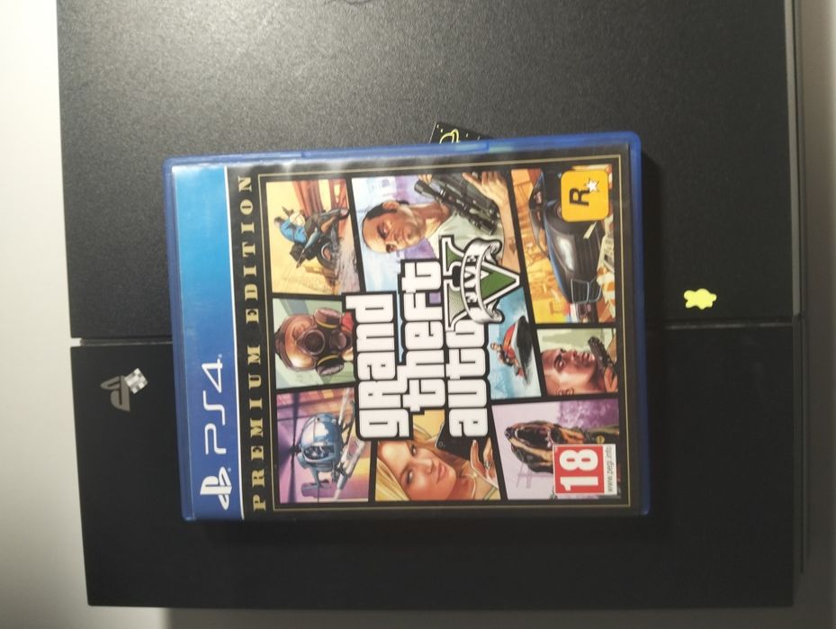 PlayStation 4 stare perfectă gta 5 premium edition