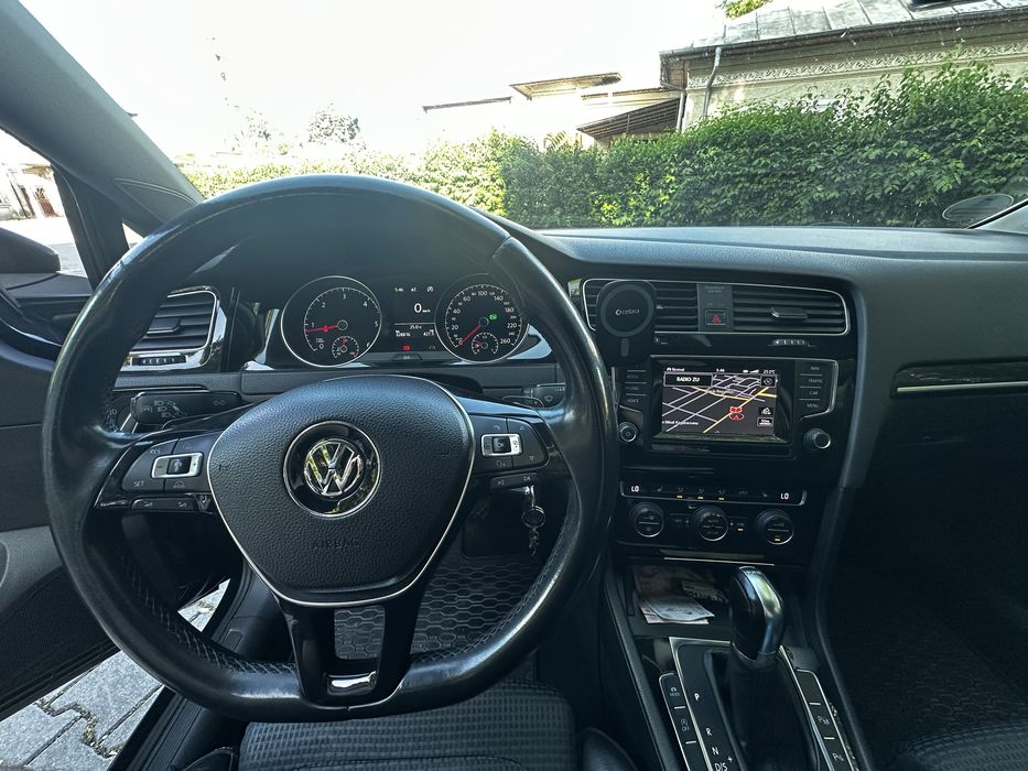 VW Golf 7 Highline 2.0 TDI DSG | Park Assist 360 | Masaj | DLA