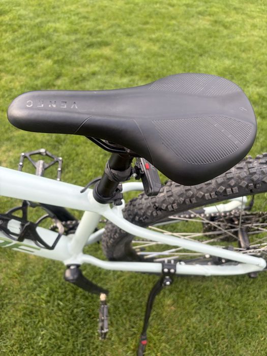 Bicicleta Cube 27,5 inchi
