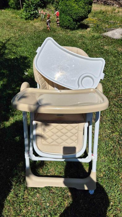 Продавам Столче за хранене/люлка Chipolino - Milk Shake, бежово