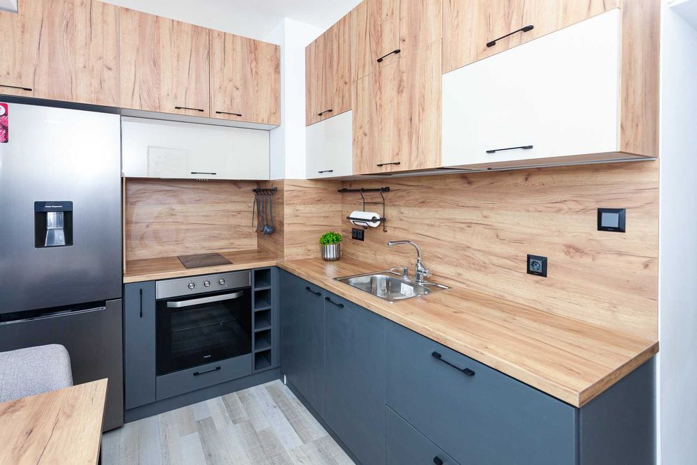 Продава се Двустаен апартамент в София, Дружба 1 - 78 кв.м за 1981 €/кв.м - Снимка #2