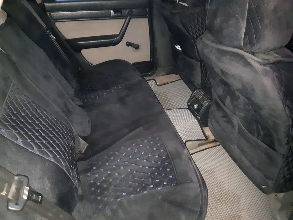 Продам машину Ауди 100 С4