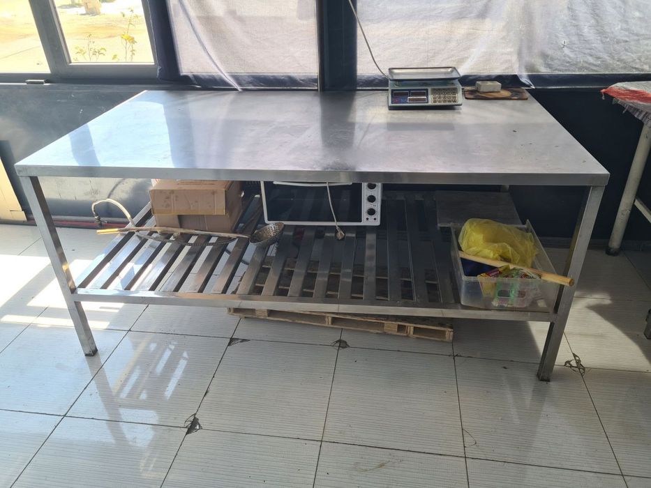 Stol nerjaveyka dvyxetajka. Holati zor 2m×1.10