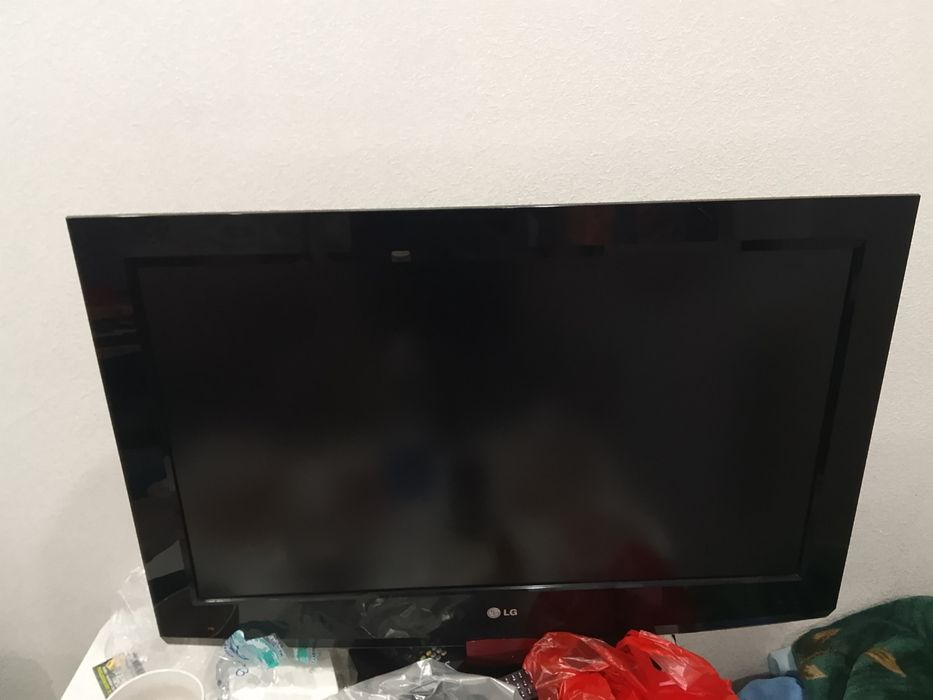 Продам телевизор срочно