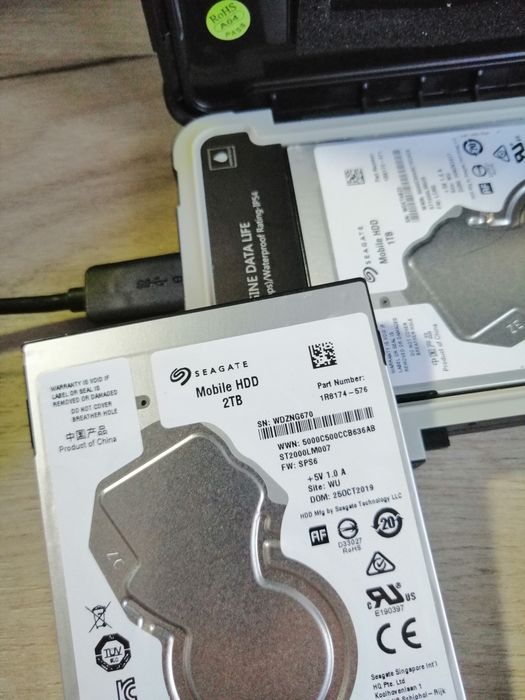 Pachet Hdd Seagate 1 TB +Rack ecter ADATA