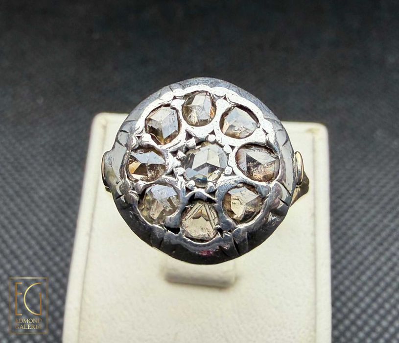 Inel din aur și argint, decorat cu diamante, sfârșitul sec. XIX