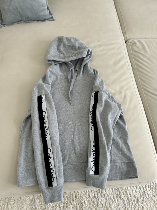 Худи Calvin в отличном состоянии