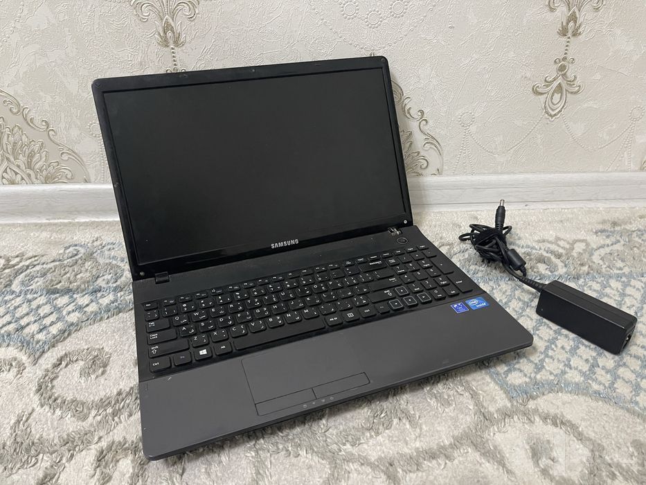 Продам ноутбук Samsung Np300