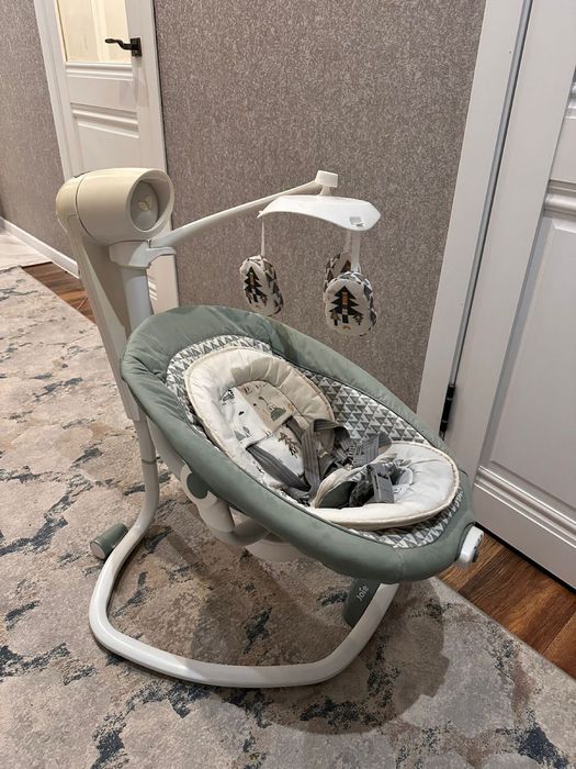 Электронная качеля для детей от рождения Joie