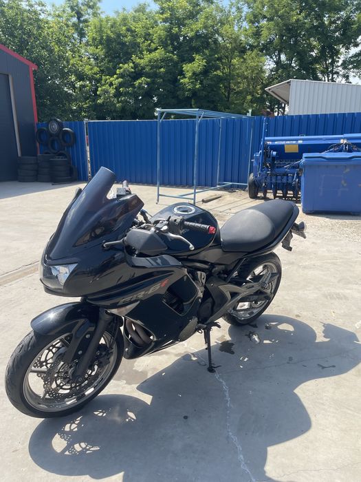 Vand kawasaki er6f motor defect