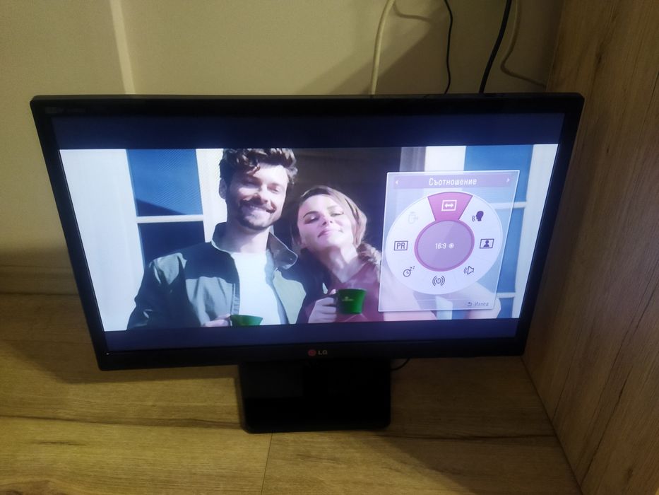 24 инчов Телевизор LG