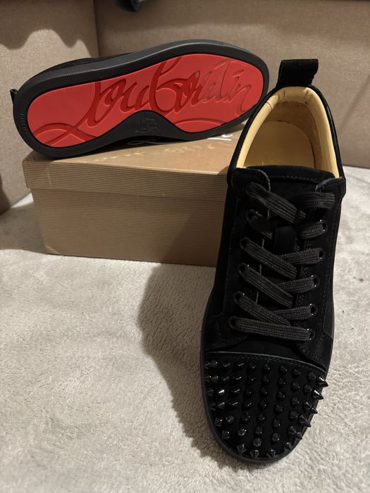 Christian Louboutin обувки