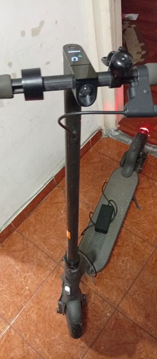 Vând trotineta electrica Xiaomi