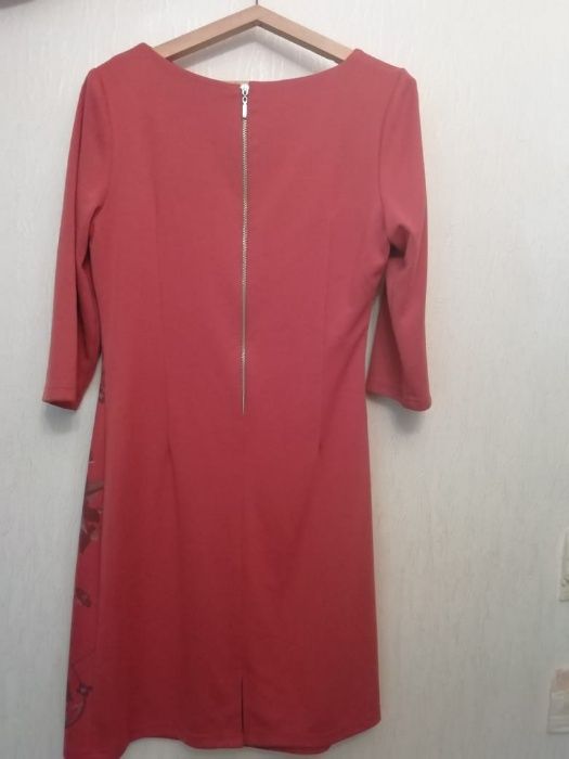 продам три платья