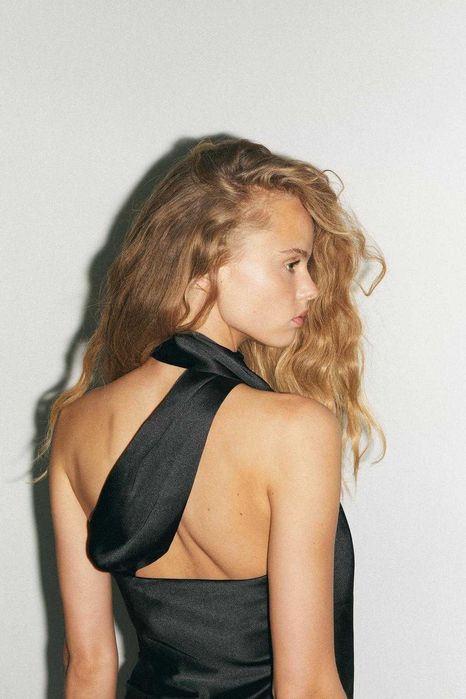 ZARA нова стилна , сатенирана блуза тип шал с драперия  ,размер S