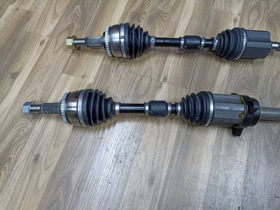 Привод в сборе гранаты на Lexus LS460