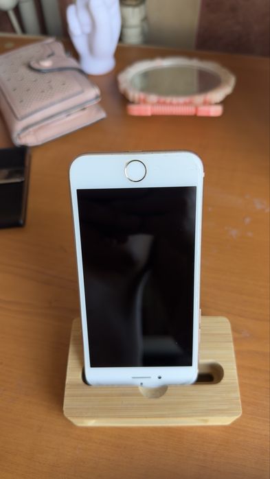 iPhone 8 Gold (Auriu) - 64 GB - Liber de rețea, Baterie 81%