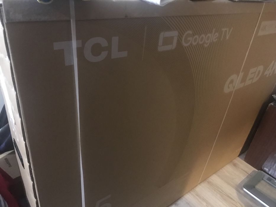 Чисто нов  85 “ QLED 4K