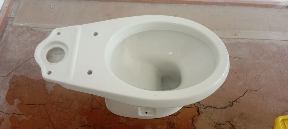 Отдам бесплатно унитаз