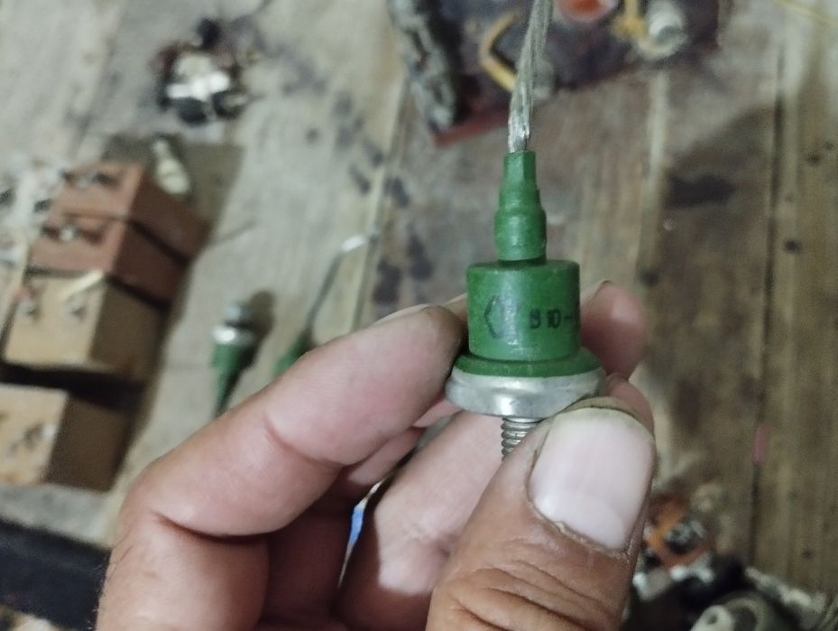 Диот диот сотилади