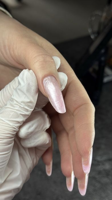 Нужны модели для съемки ногтей