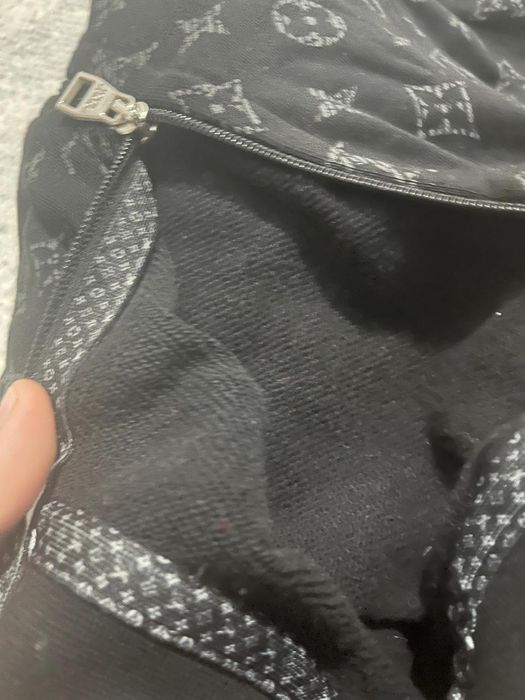 Продам кофту luis Vuitton