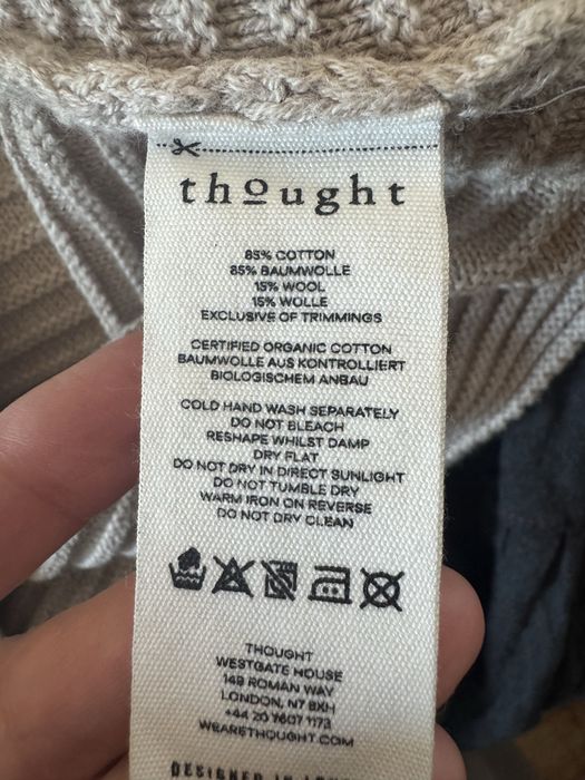 Жесток оувърсайз пуловер М-Л размер