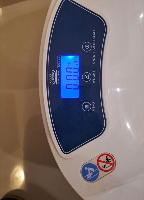 Cadita 3 in 1 cu termometru si cantar Aquascale