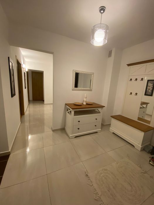 Apartament cu 4 camere