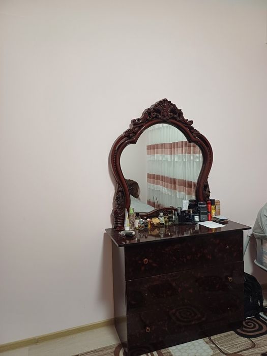 Мебел б/у. Кроват. Стенка. Тримо