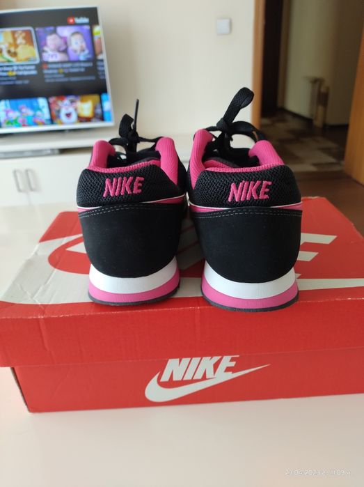 Маратонки Nike оригинални НОВИ