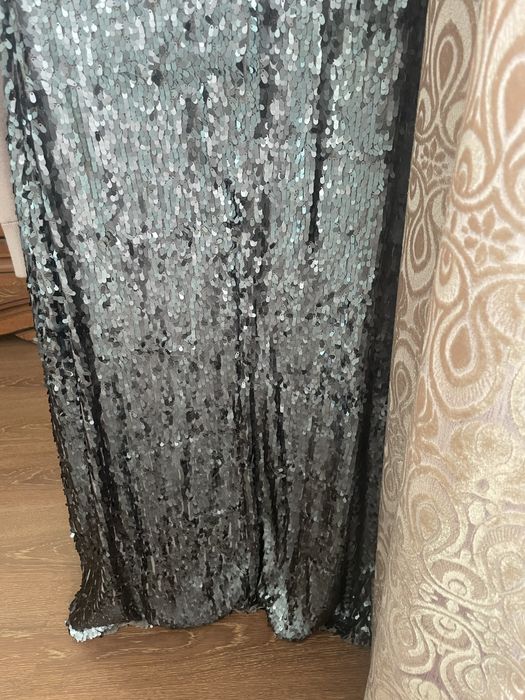 Платье вечернее с пайетками